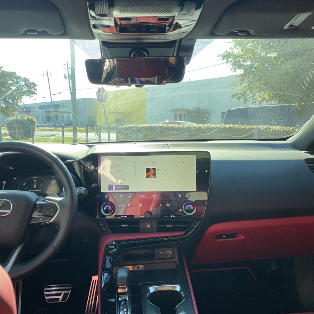 2025 Lexus NX 450h+ F SPORT Handling