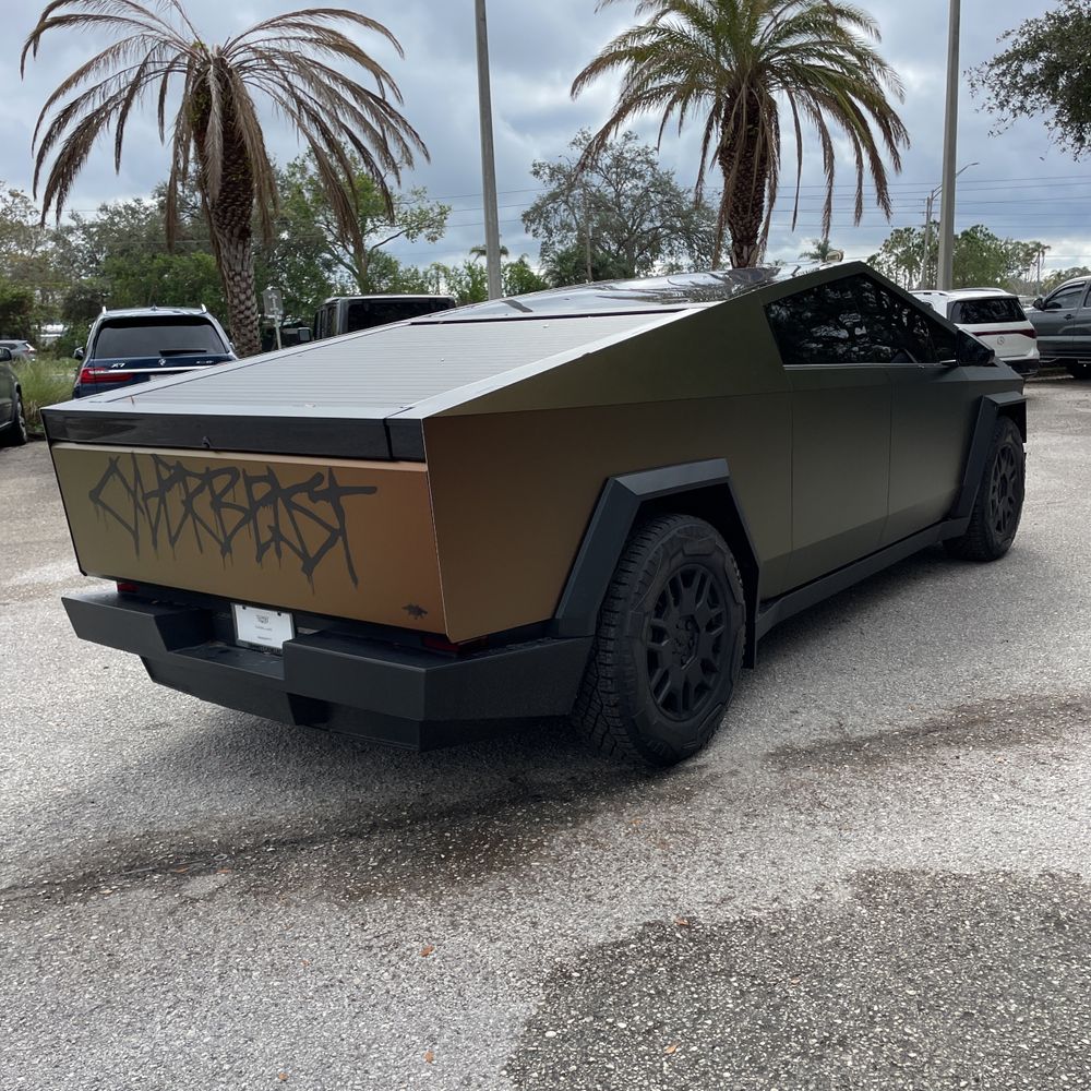 2024 Tesla Cybertruck CyberBeast