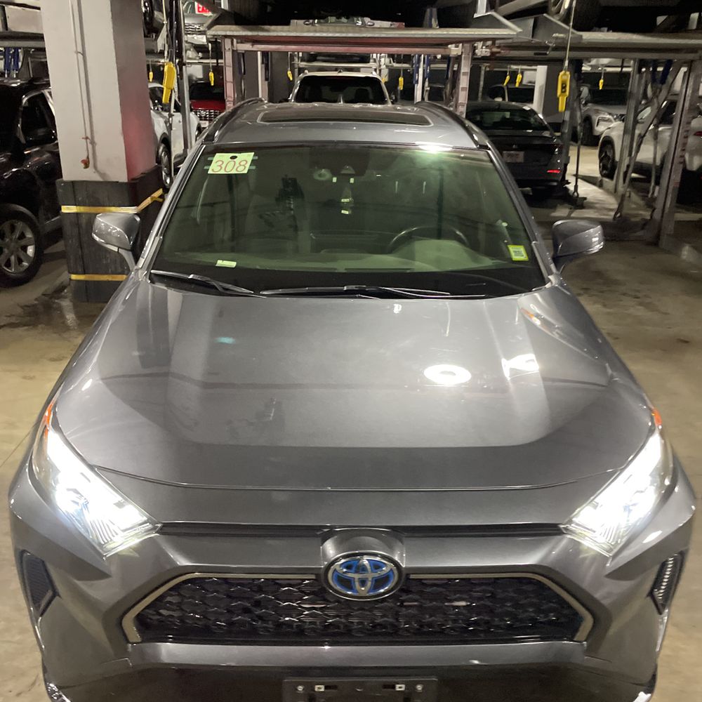 2024 Toyota RAV4 Prime SE