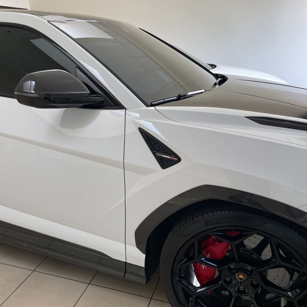 2023 Lamborghini Urus Base