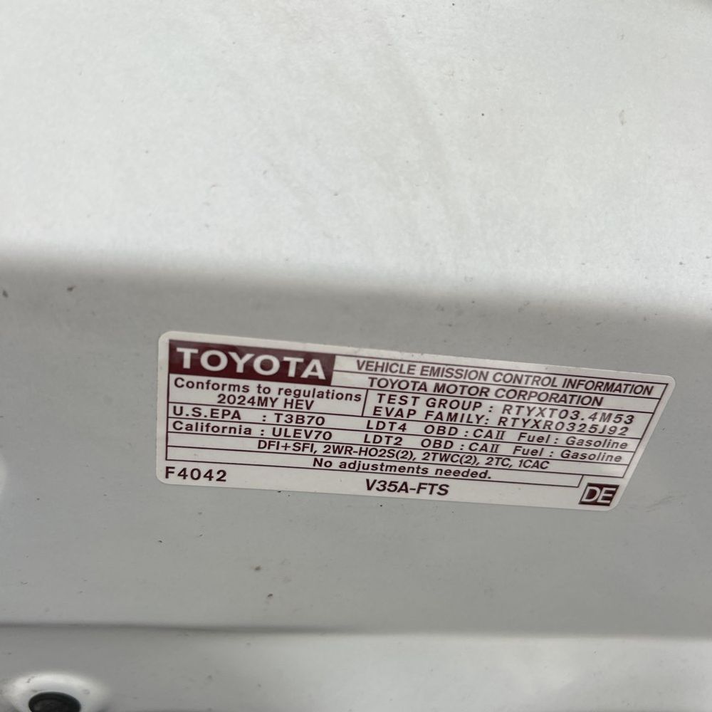 2024 Toyota Tundra Limited HV