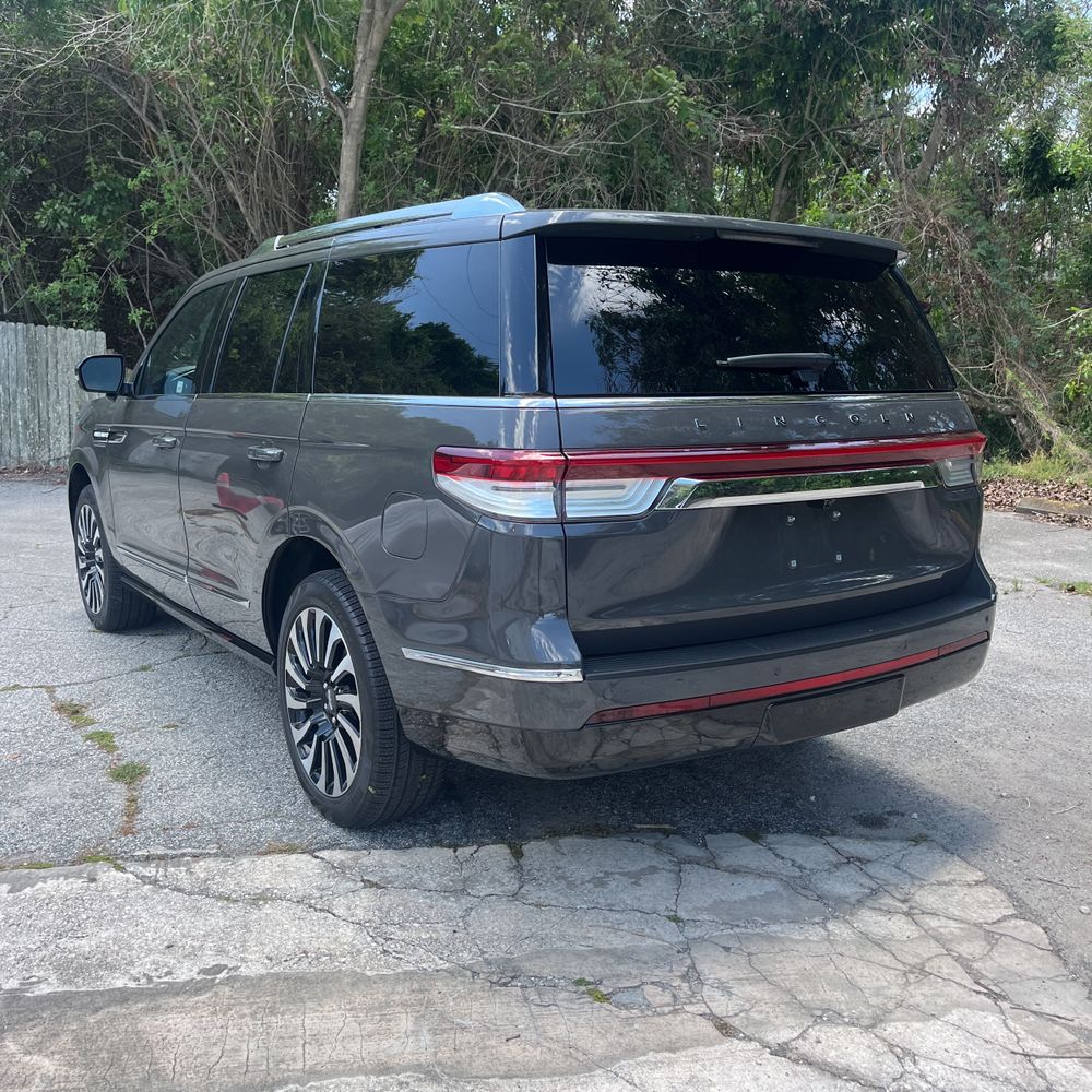 2024 Lincoln Navigator Black Label