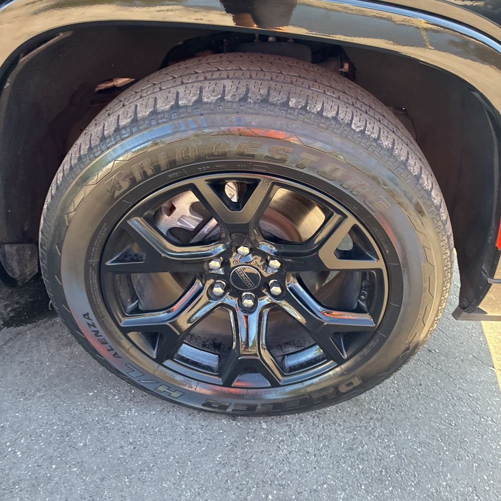 2025 Jeep Wagoneer L Series II Carbide 4x4