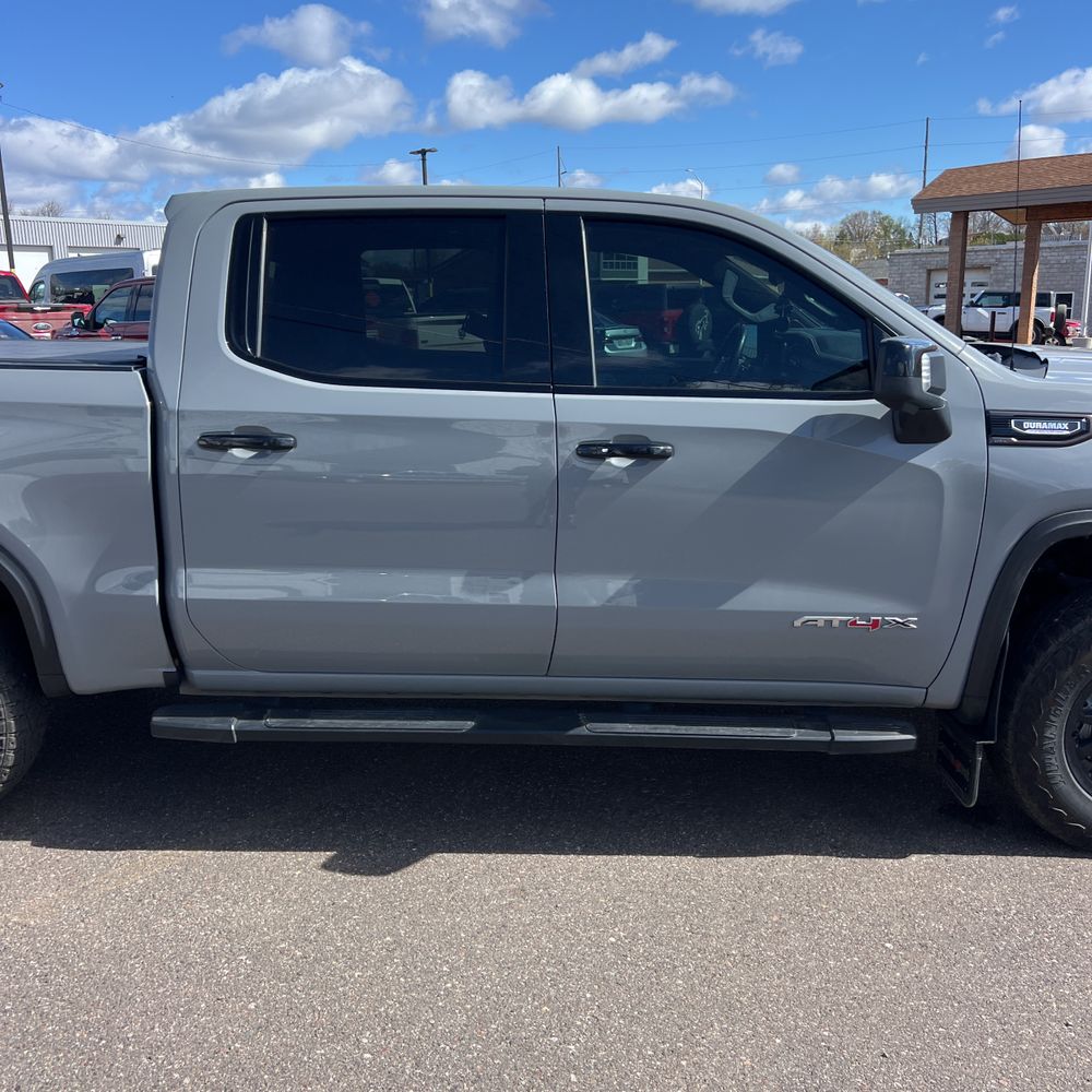 2024 GMC Sierra 1500 AT4X