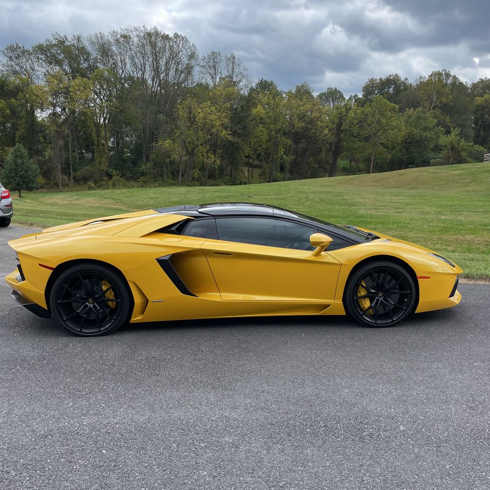 2014 Lamborghini Aventador