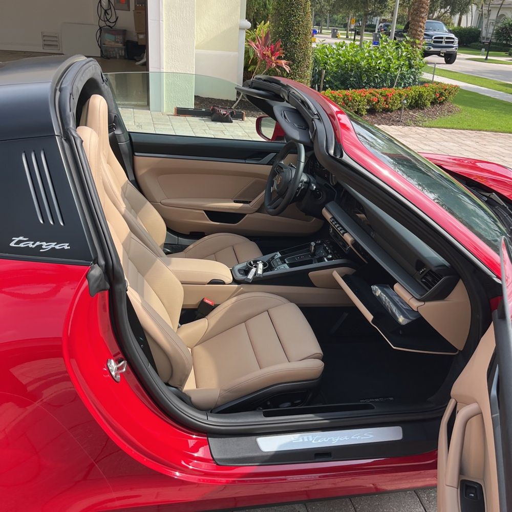 2024 Porsche 911 Targa 4S