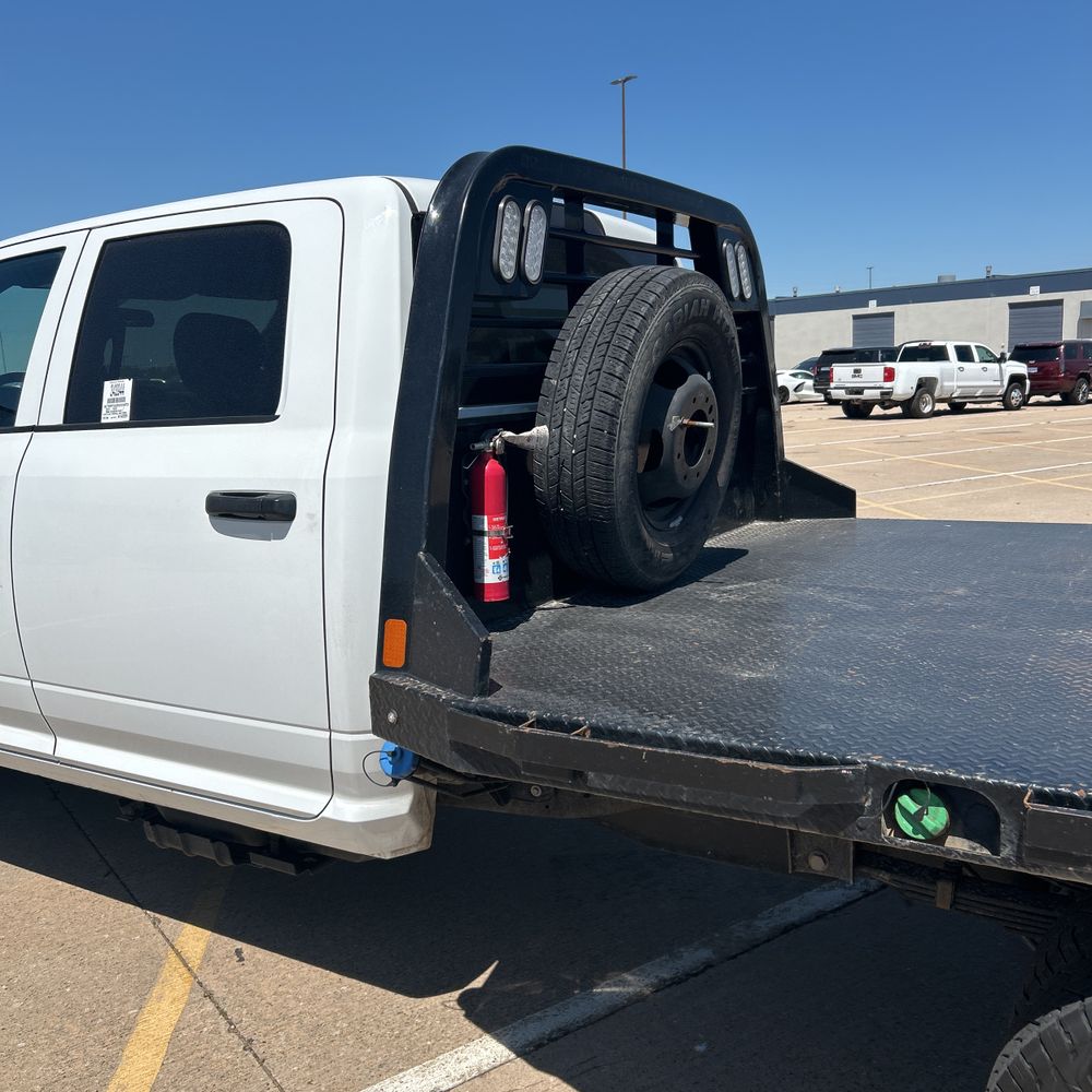 2024 Ram 3500 Chassis Tradesman/SLT/Laramie/Limited