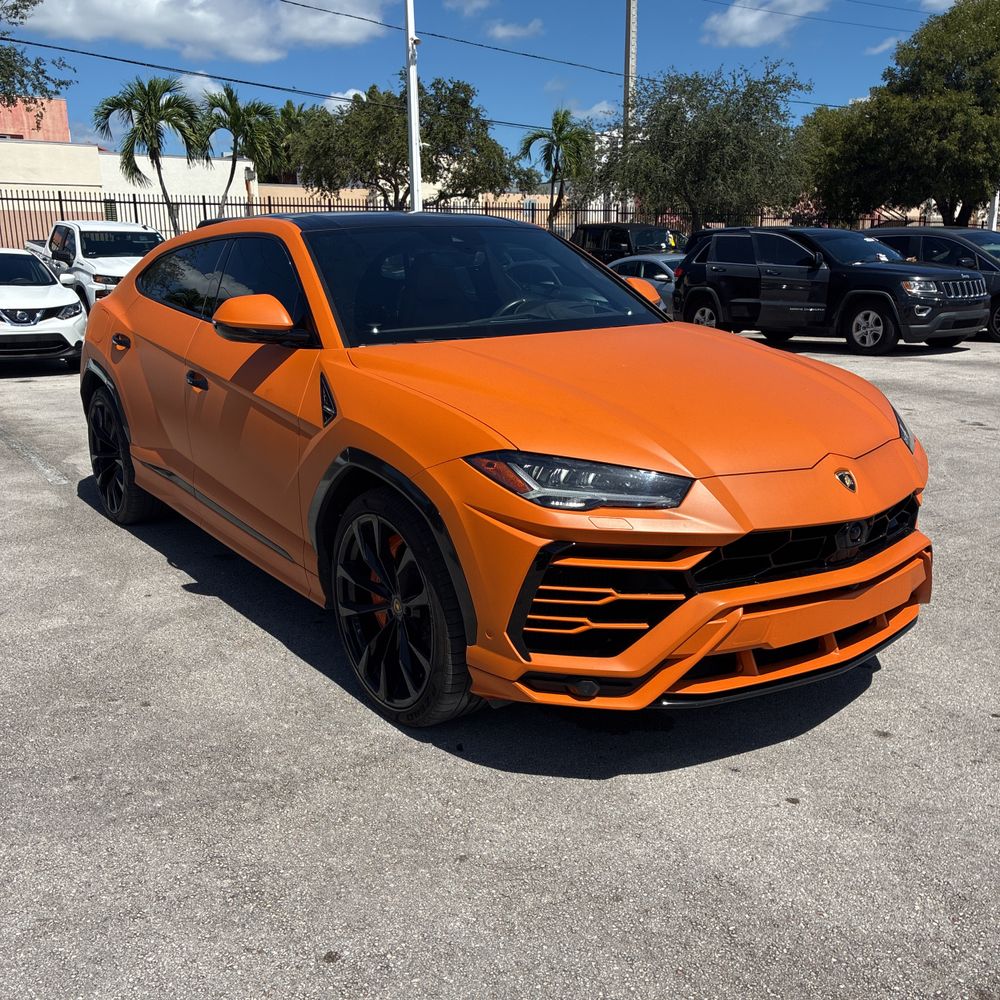 2019 Lamborghini Urus