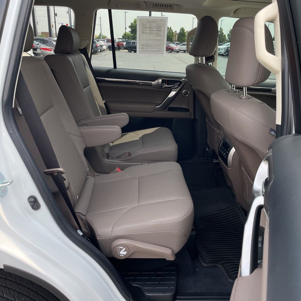 2023 Lexus GX 460 Base