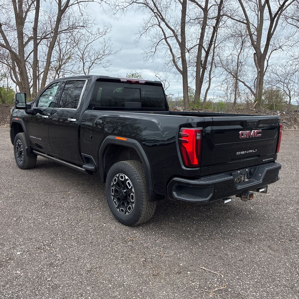 2024 GMC Sierra 2500 Denali