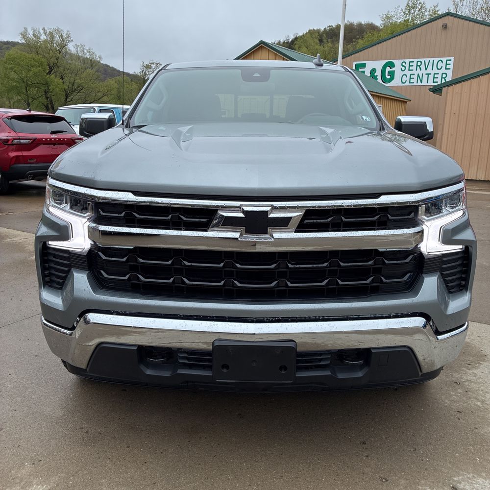2025 Chevrolet Silverado 1500 LT