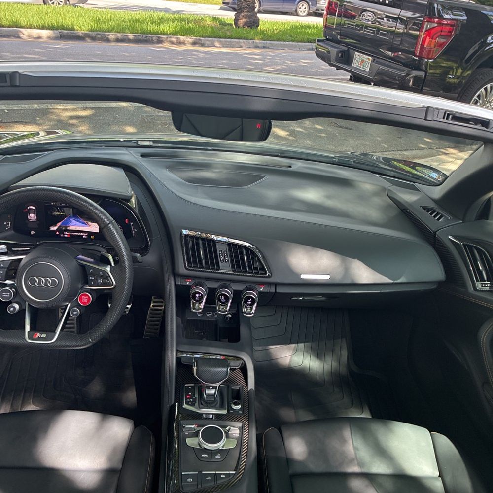 2023 Audi R8 V10 Performance
