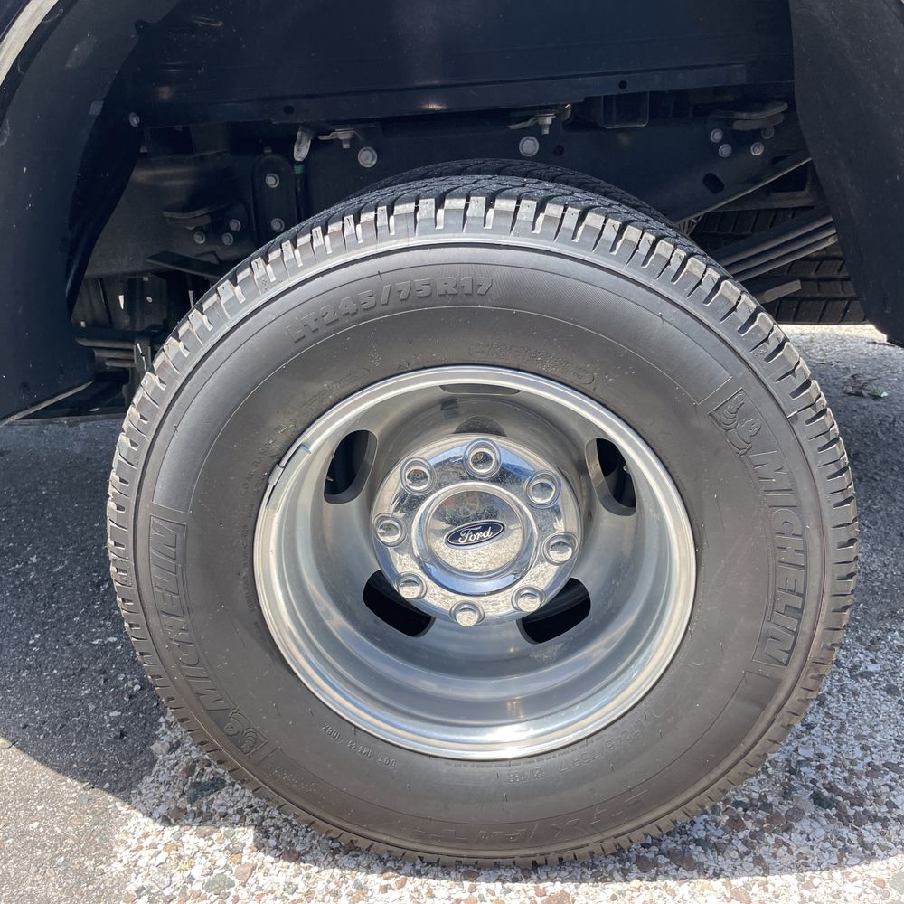 2023 Ford F-350 Super Duty Platinum