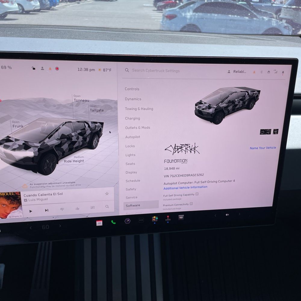 2024 Tesla Cybertruck Base