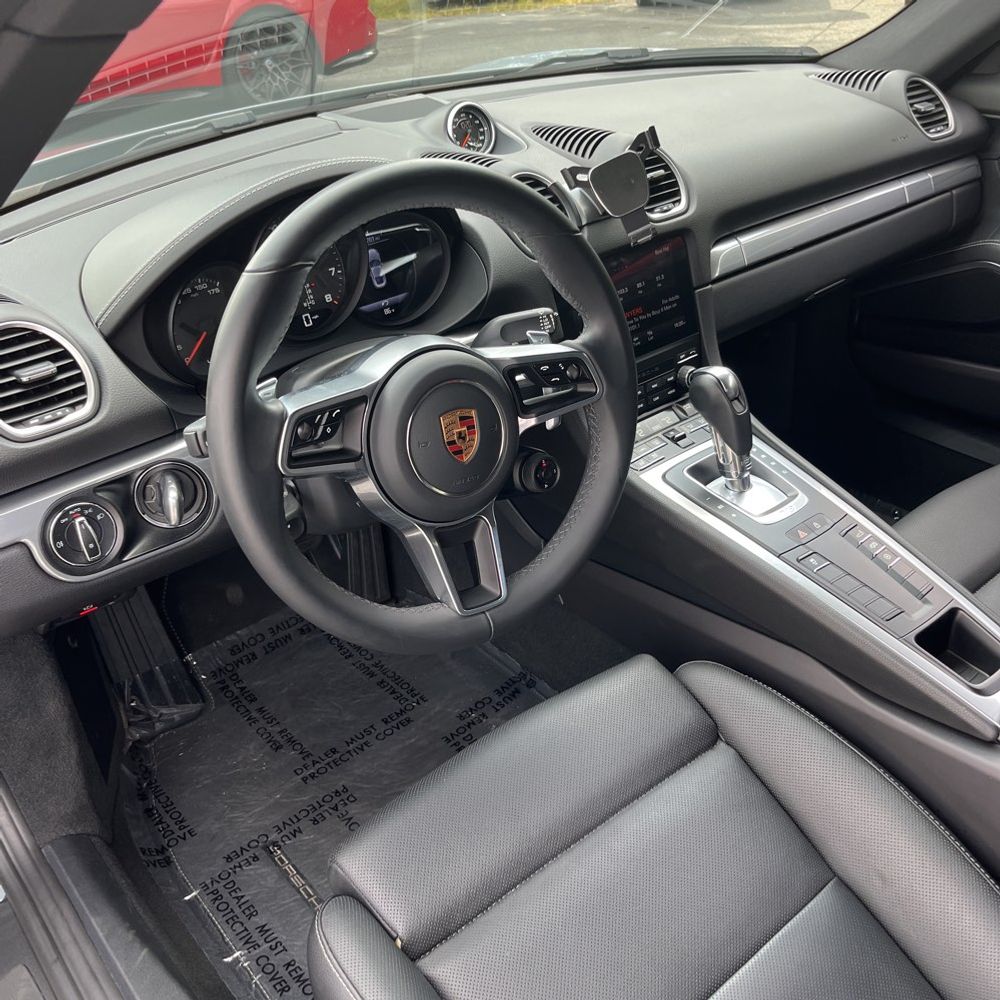 2024 Porsche 718 Cayman Base