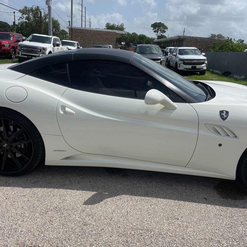 2013 Ferrari California Base