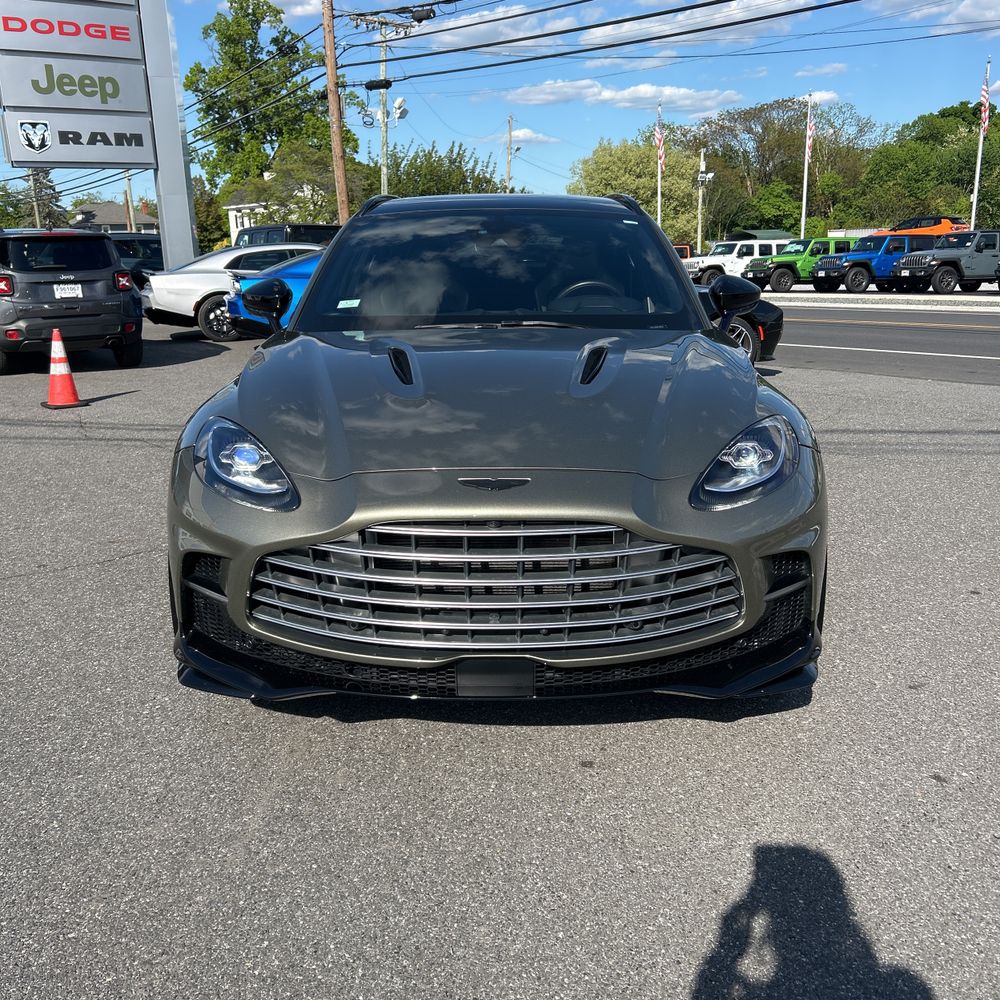 2024 Aston Martin DBX 707