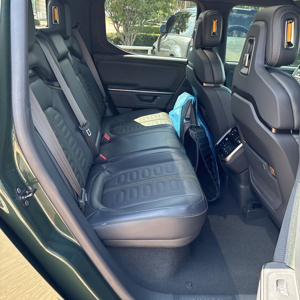 2025 Rivian R1T Adventure Dual-Motor
