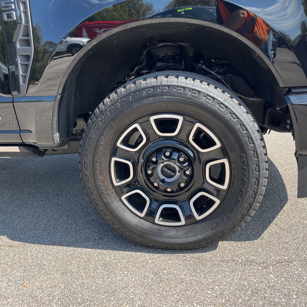 2025 Ford F-350 Super Duty Platinum