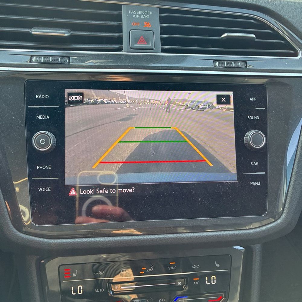 2022 Volkswagen Tiguan SE 4Motion photo 40