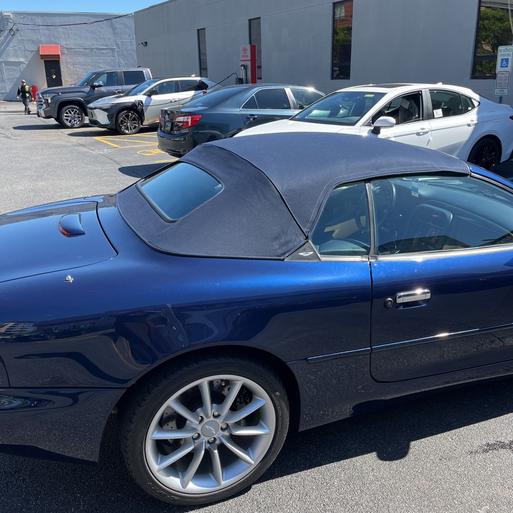 2001 Aston Martin DB7 Volante