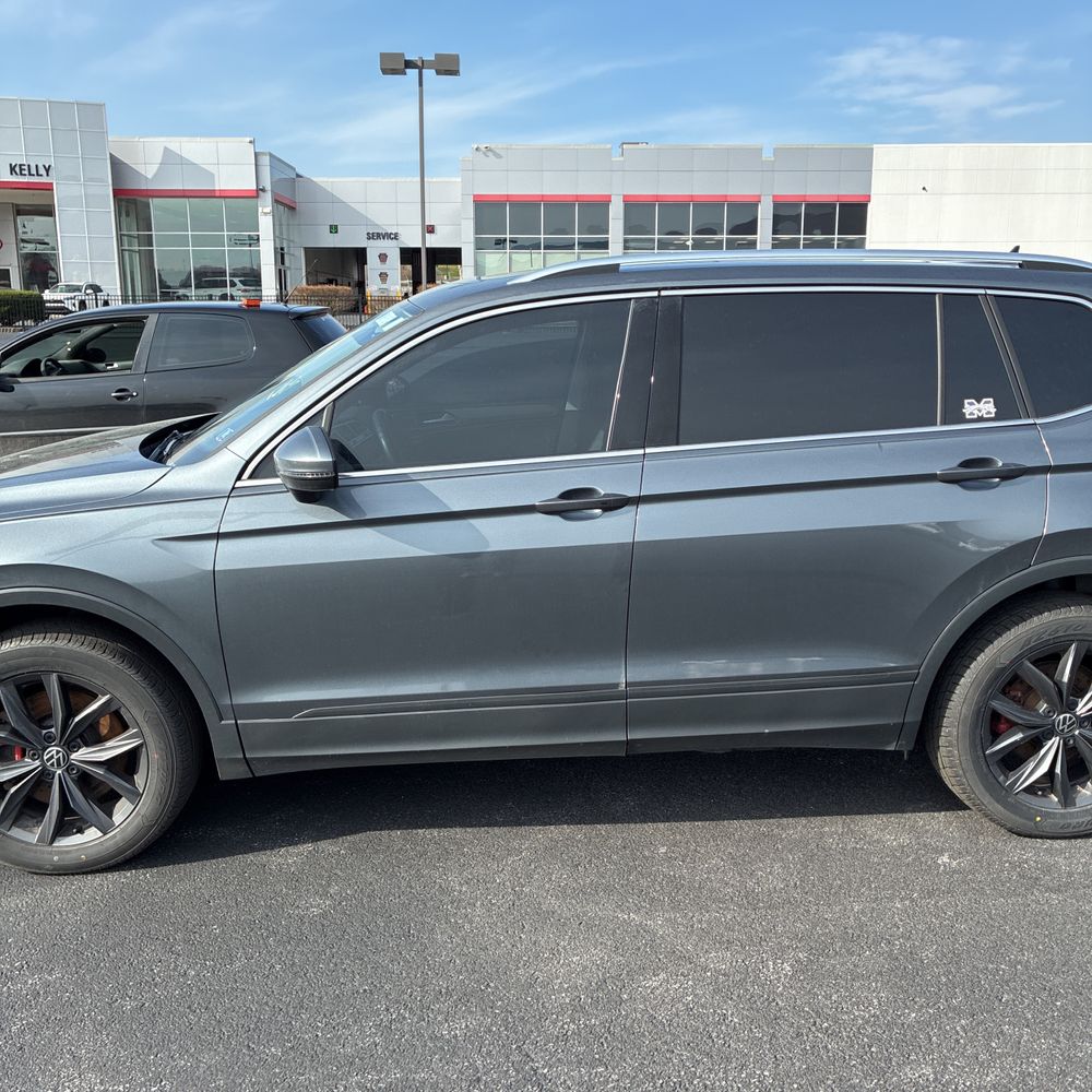 2022 Volkswagen Tiguan SE 4Motion photo 5