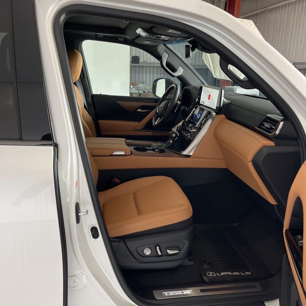 2024 Lexus LX 600 Luxury