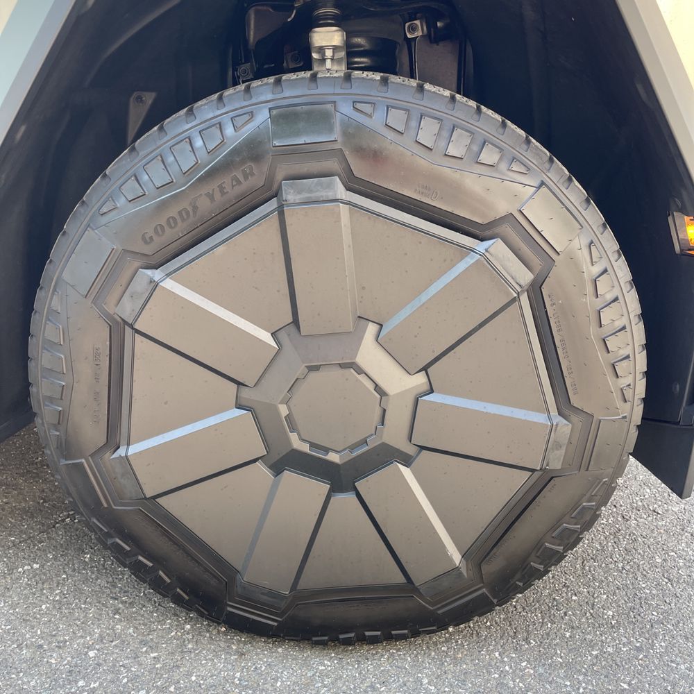 2024 Tesla Cybertruck CyberBeast