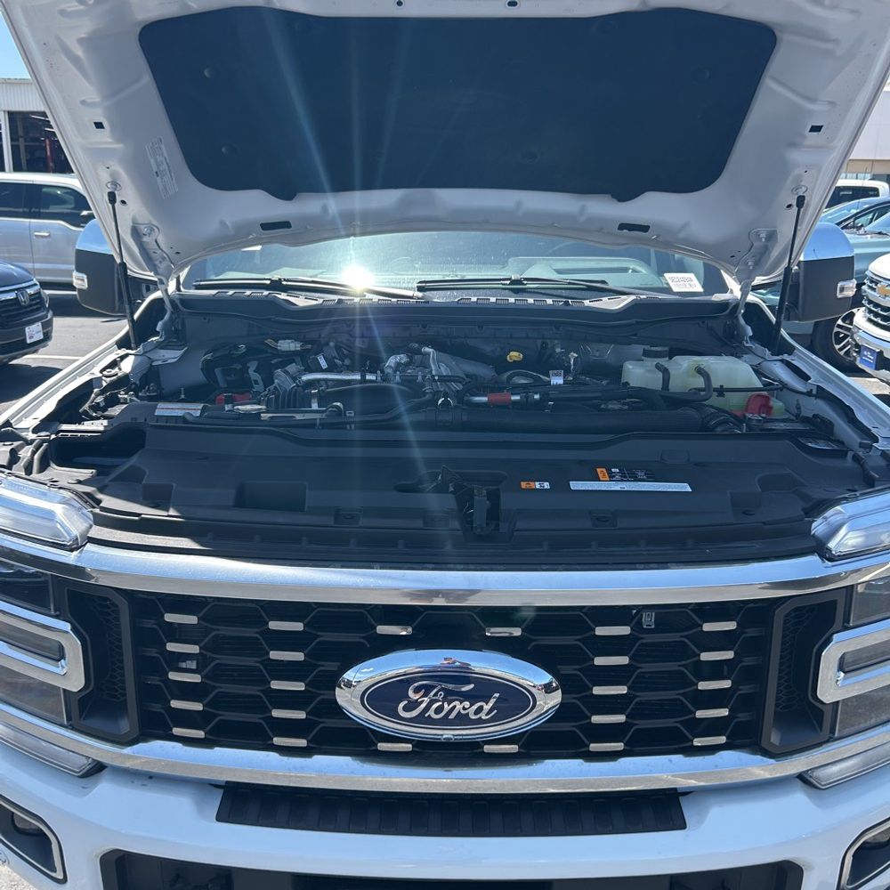 2023 Ford F-450 Super Duty Platinum