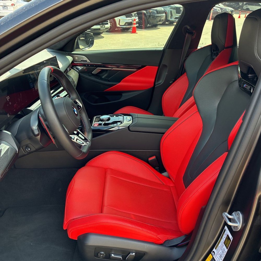 2025 BMW M5 Base