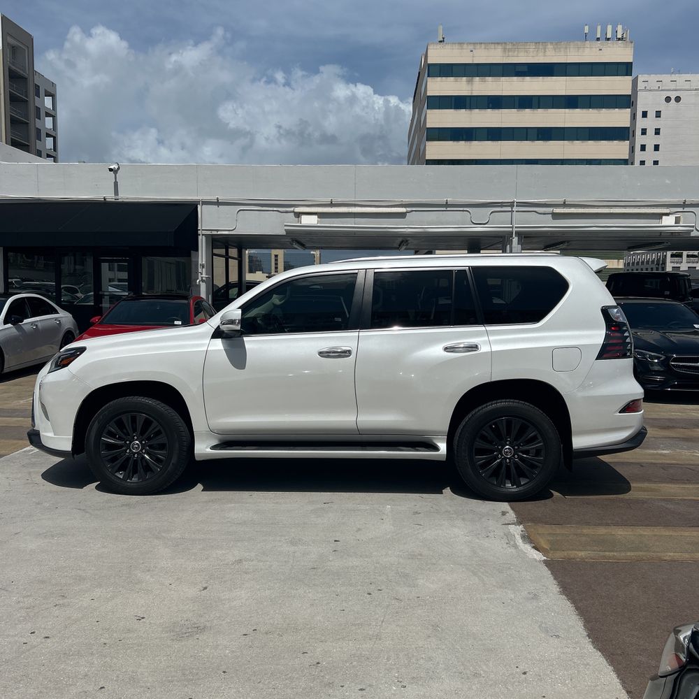 2023 Lexus GX 460 Base