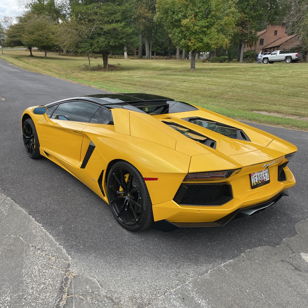 2014 Lamborghini Aventador
