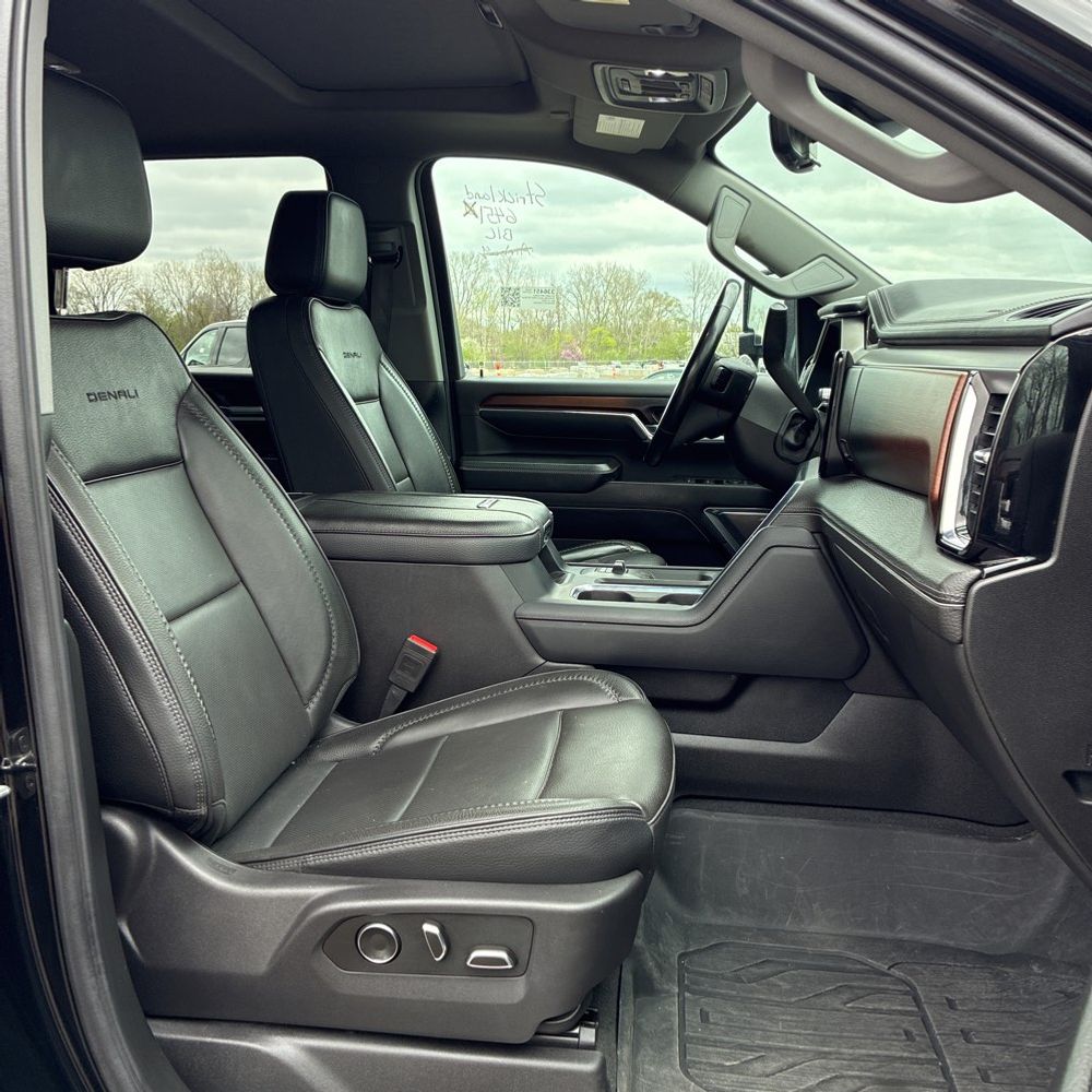 2024 GMC Sierra 2500 Denali