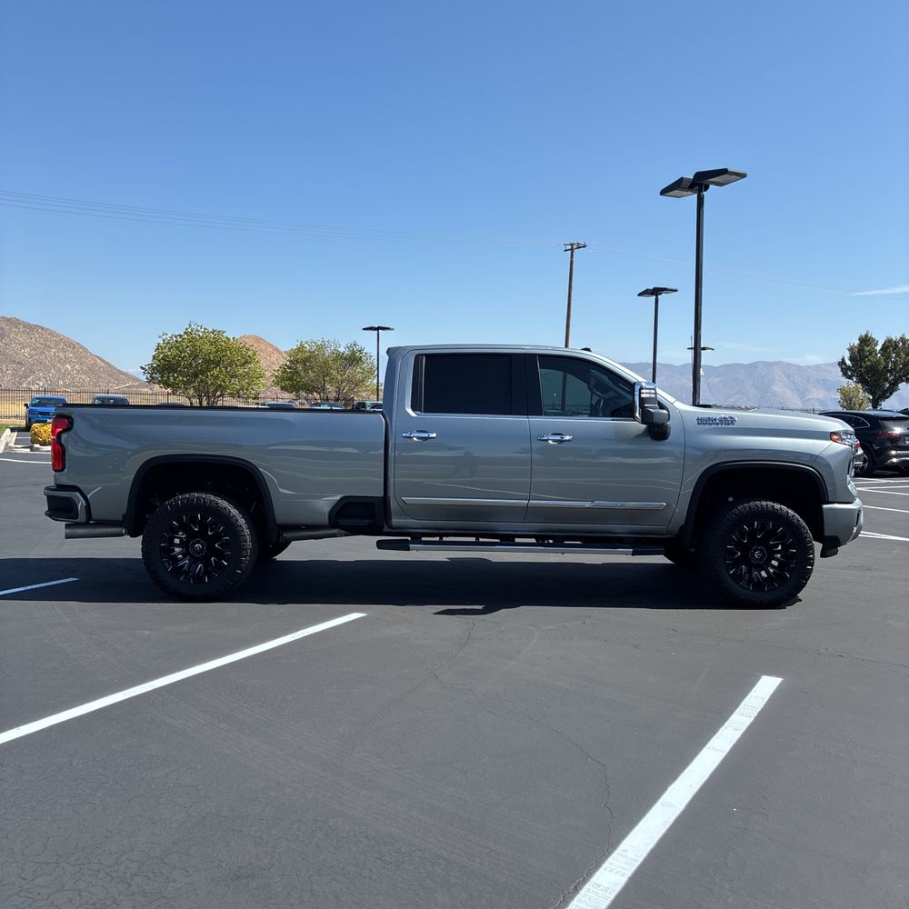 2024 Chevrolet Silverado 3500HD High Country