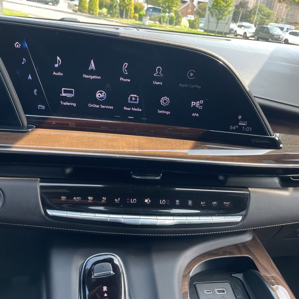 2024 Cadillac Escalade ESV Sport Platinum