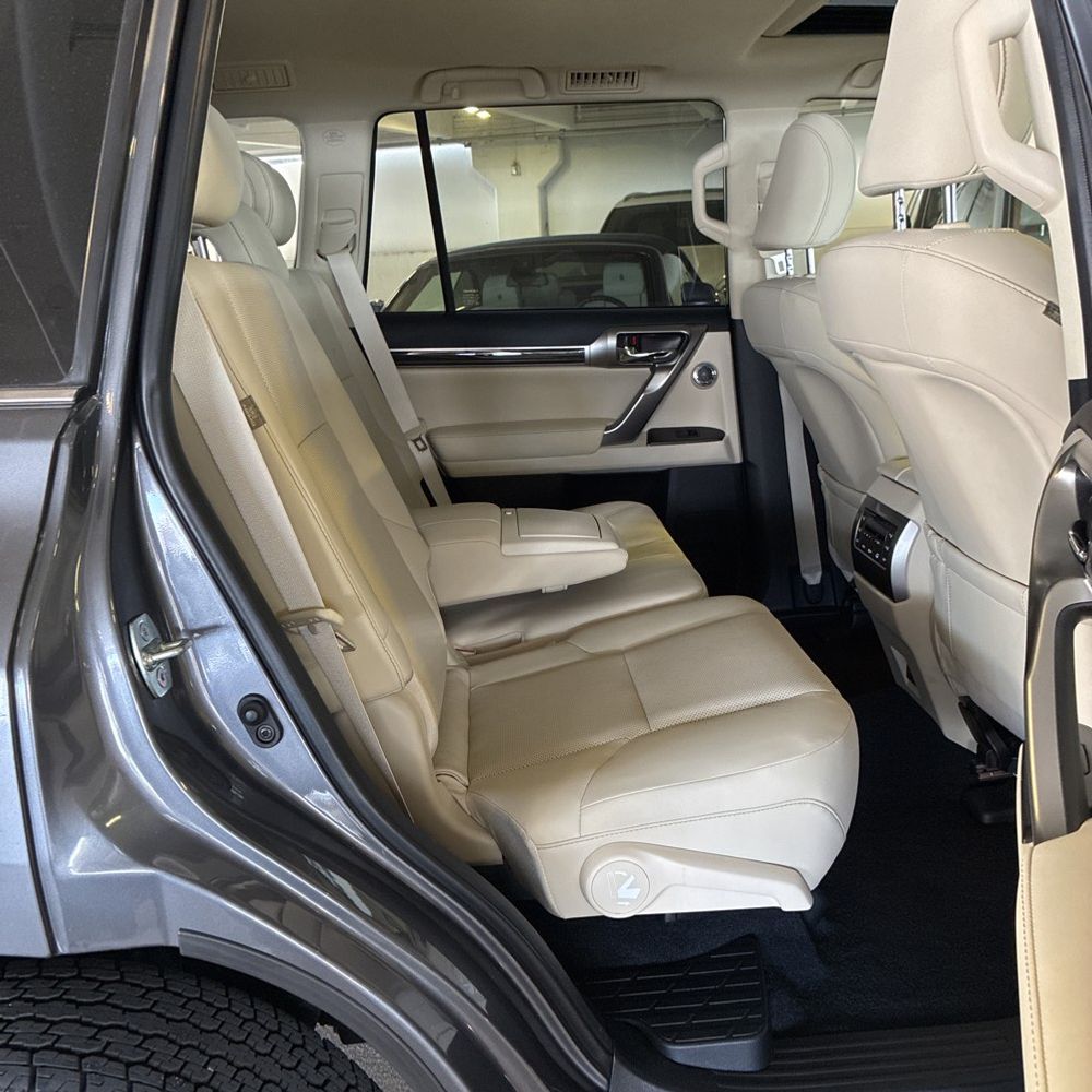 2023 Lexus GX 460 Base