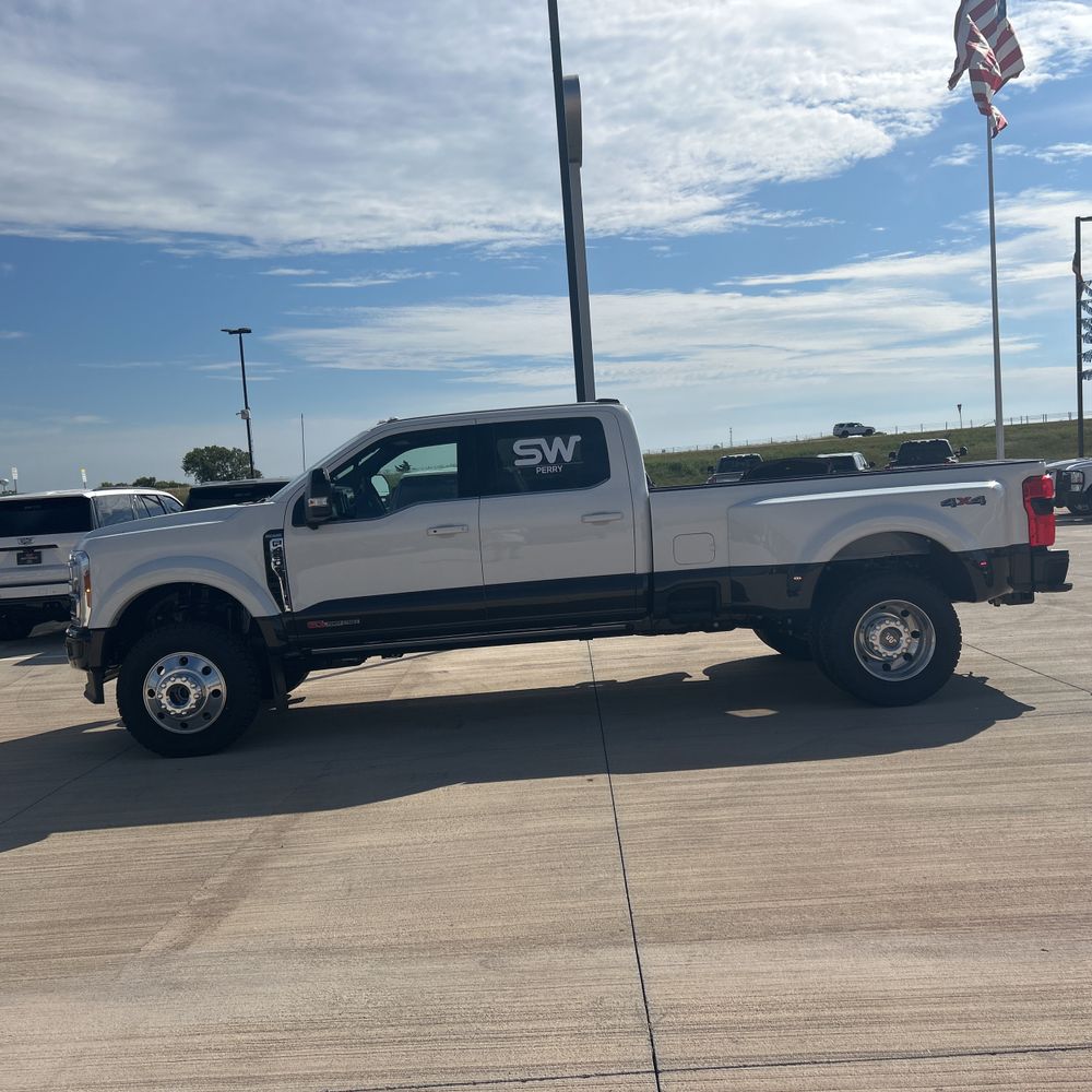 2025 Ford F-450 Super Duty King Ranch