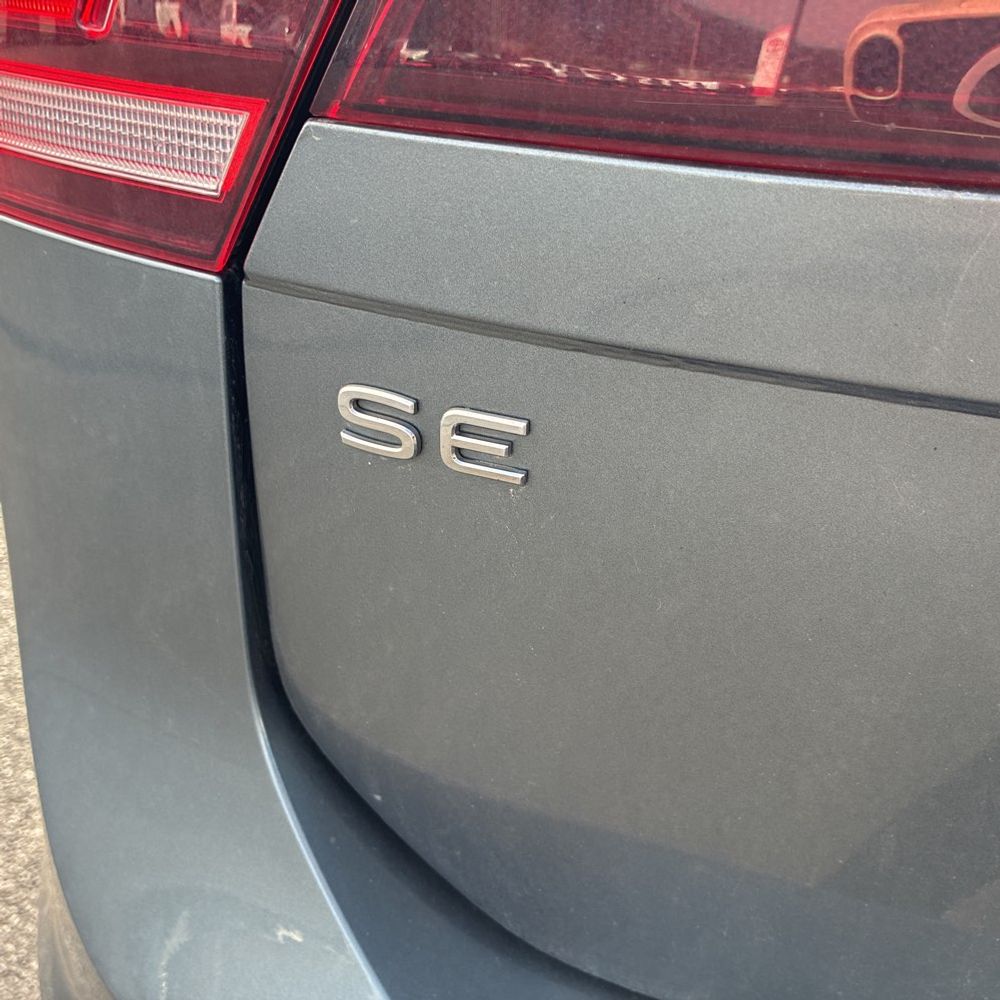 2022 Volkswagen Tiguan SE 4Motion photo 24