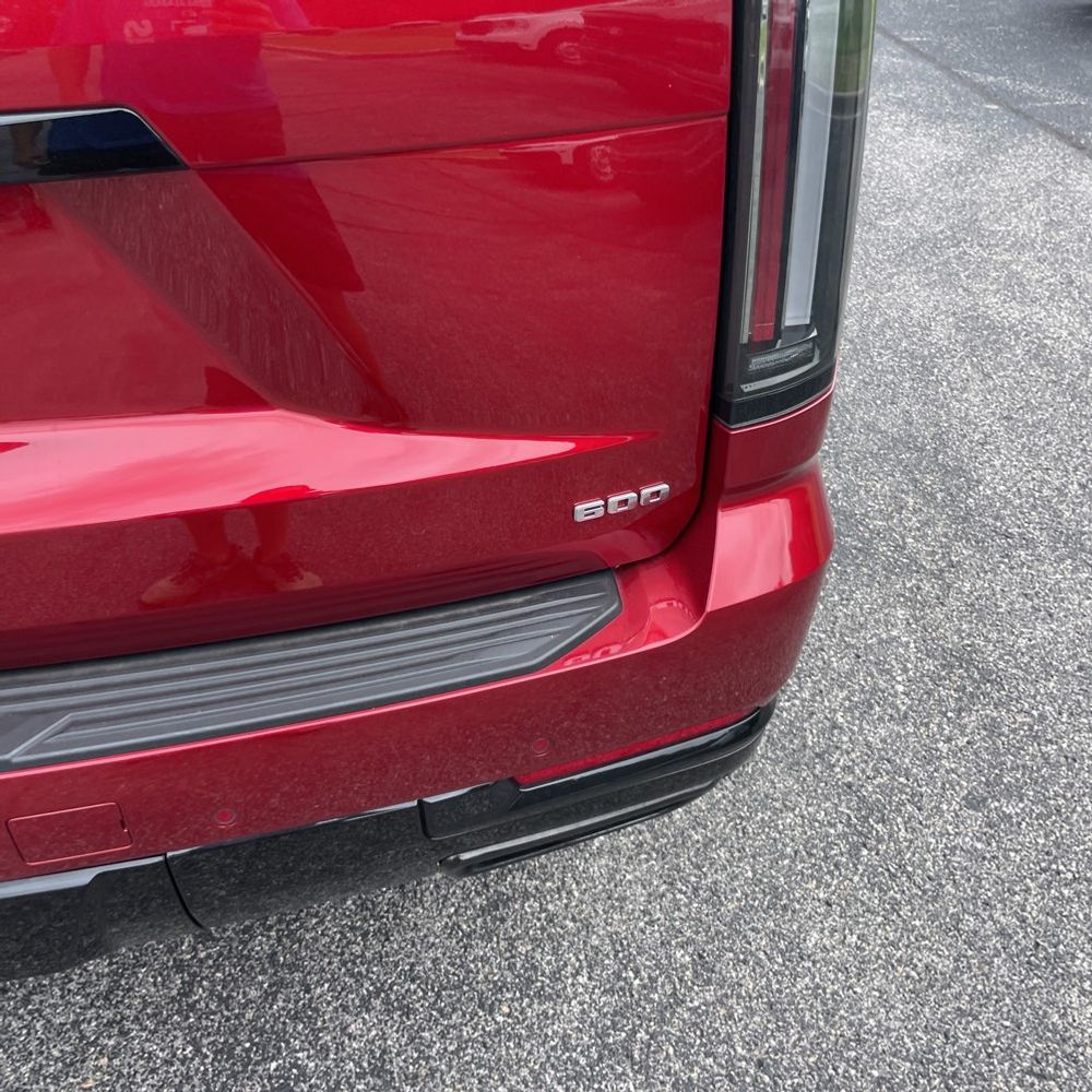2025 Cadillac Escalade ESV Sport