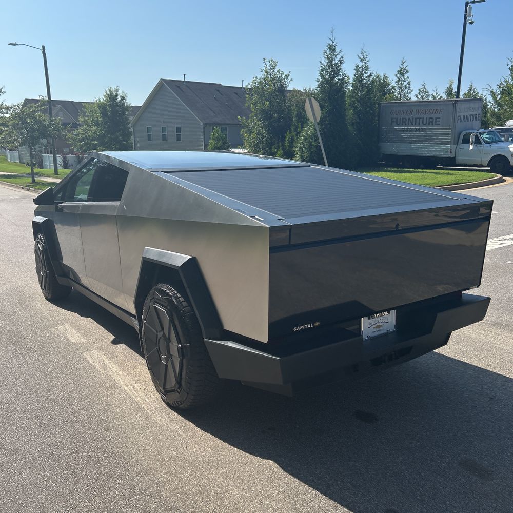 2024 Tesla Cybertruck Base
