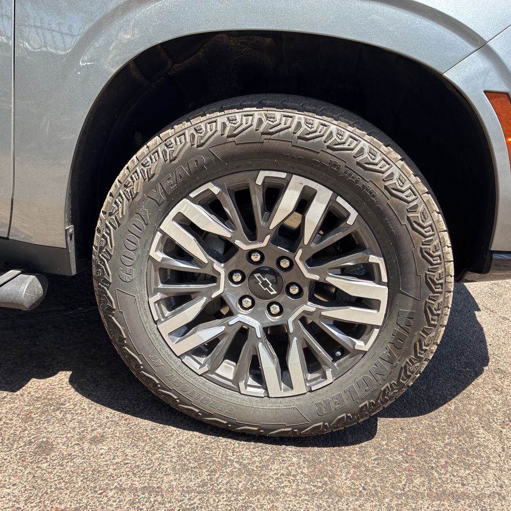 2025 Chevrolet Suburban Z71