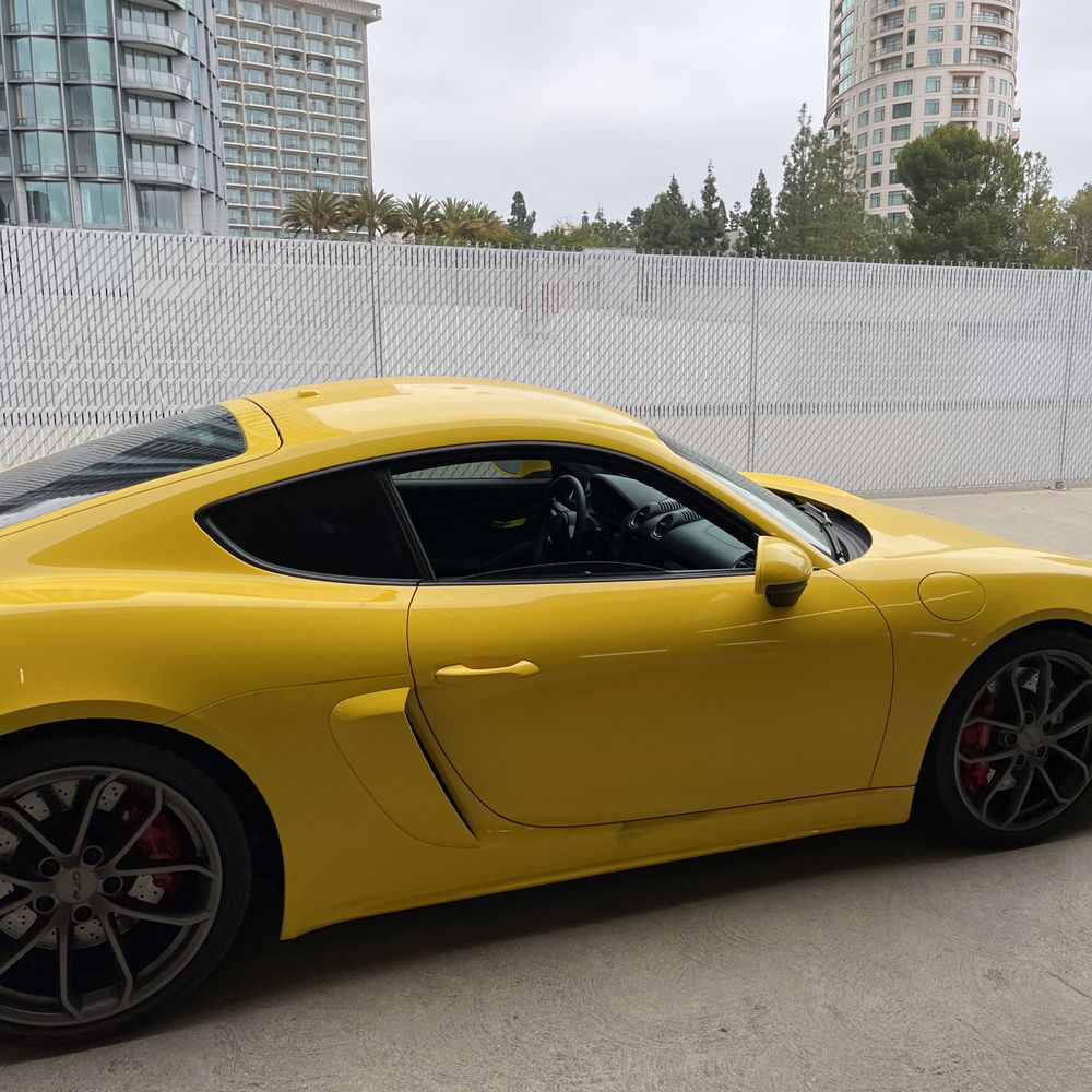 2021 Porsche 718 Cayman GT4