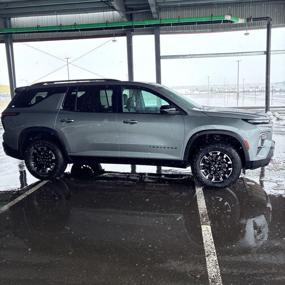 2025 Chevrolet Traverse Z71