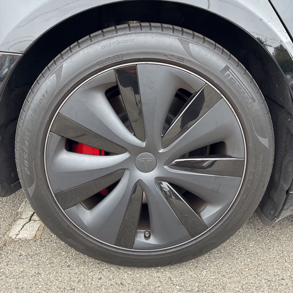 2023 Tesla Model S Plaid