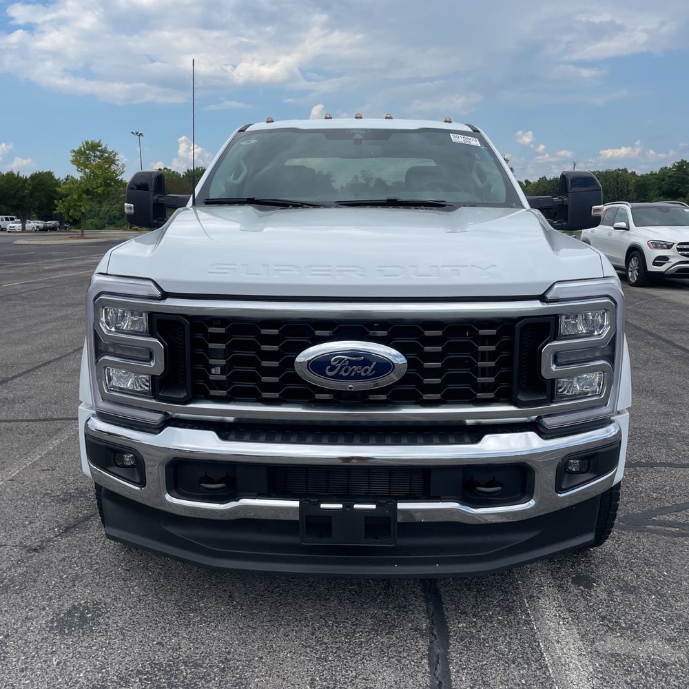 2025 Ford F-450 Super Duty Lariat