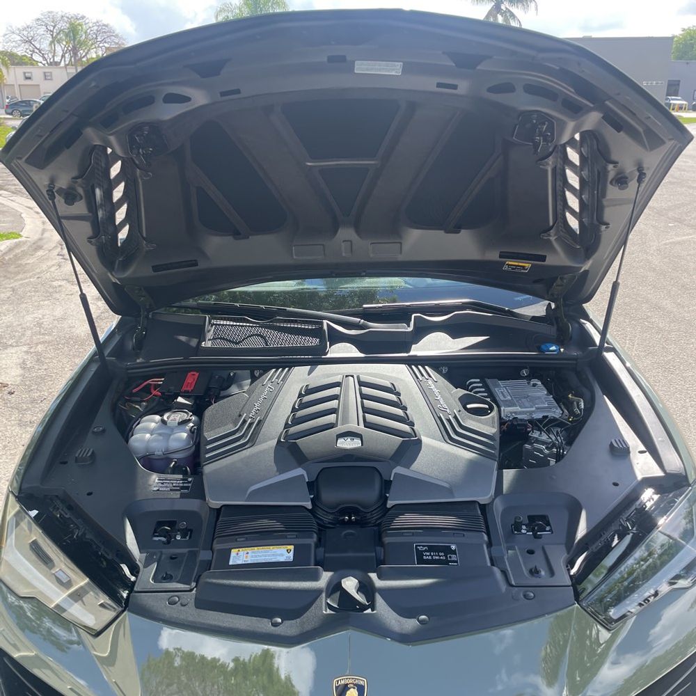 2024 Lamborghini Urus S
