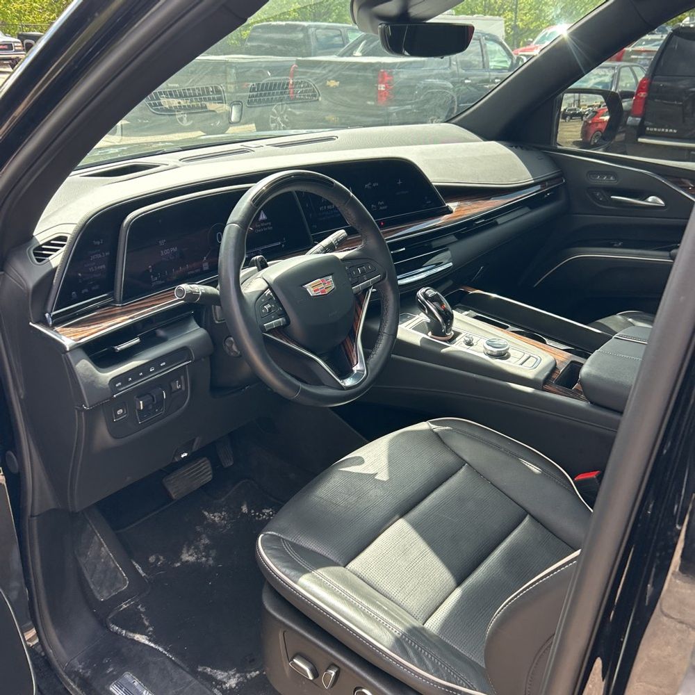 2024 Cadillac Escalade ESV Premium Luxury