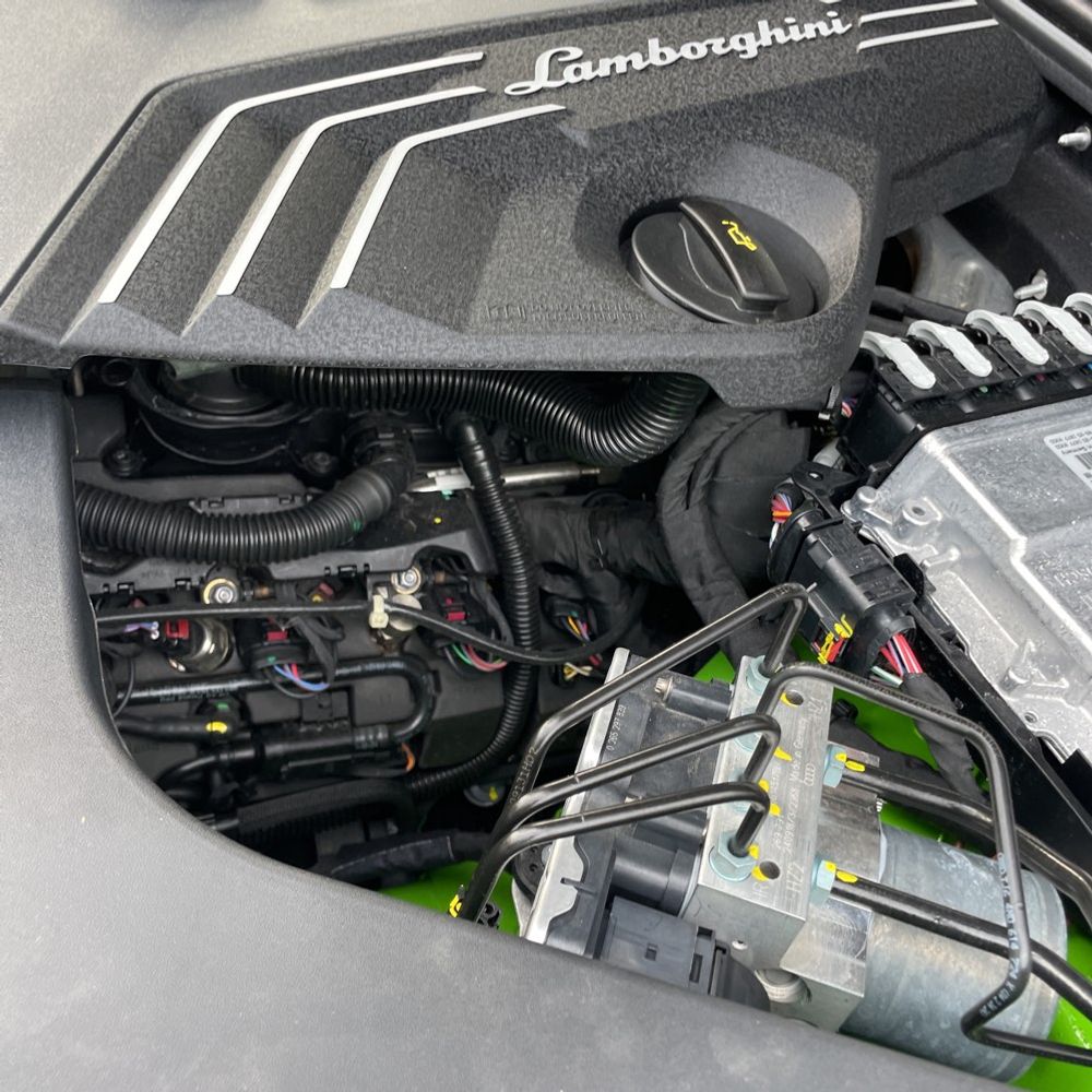2024 Lamborghini Urus S