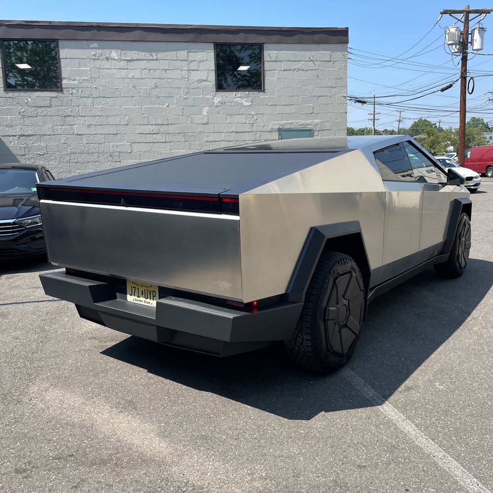 2024 Tesla Cybertruck CyberBeast