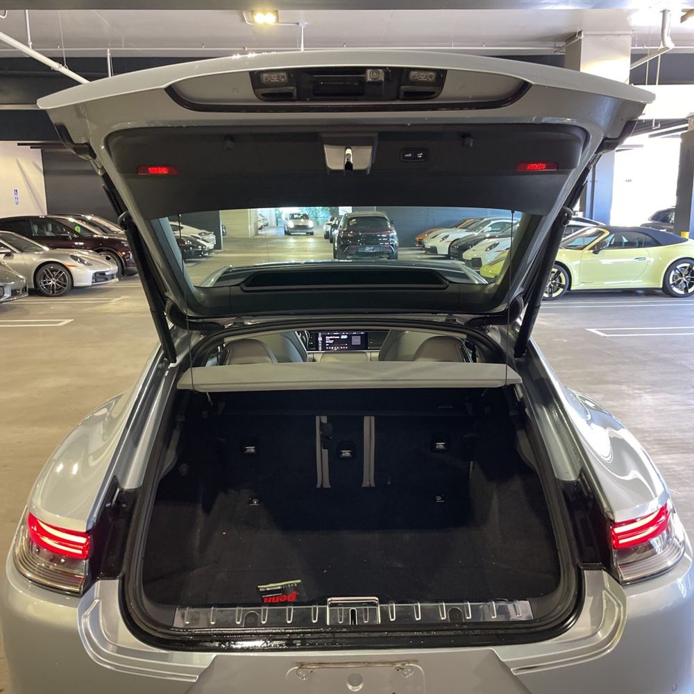 2021 Porsche Panamera